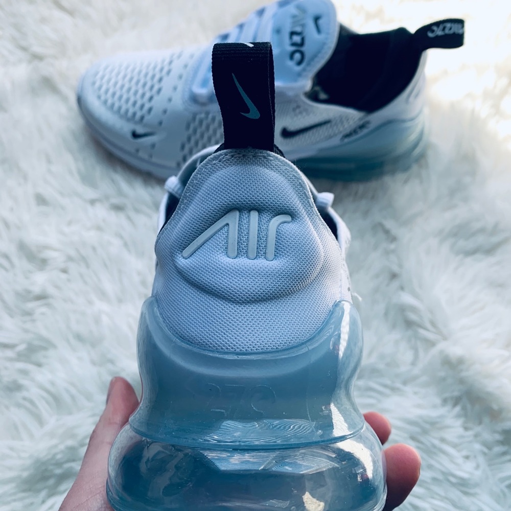 Nike Air Max 270 - Picture 6 of 7